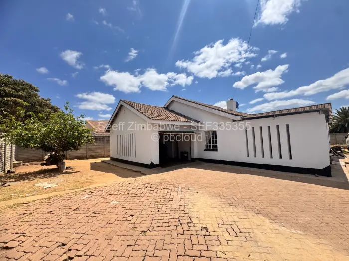 3 Bedroom House for Sale in Zimre Park, Harare