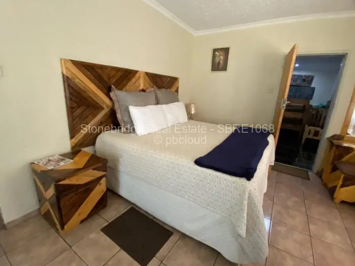 7 Bedroom House for Sale in Matsheumhlope, Bulawayo