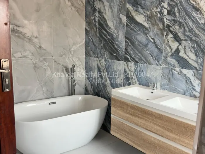 5 Bedroom House for Sale in Pomona, Harare