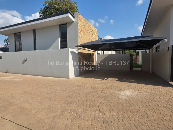 Townhouse/Complex/Cluster to Rent in Newlands