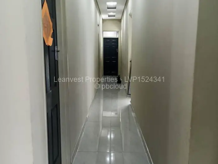 6 Bedroom House to Rent in Mount Pleasant Heights, Harare