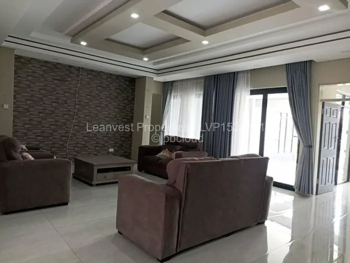 6 Bedroom House to Rent in Mount Pleasant Heights, Harare