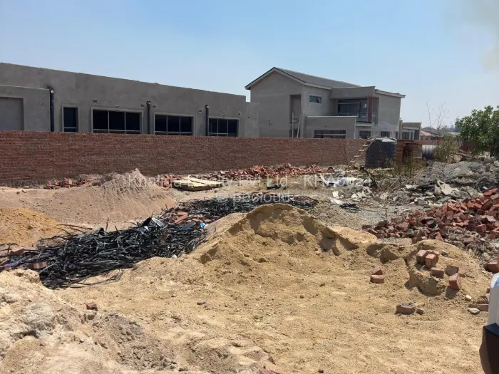 Stand for Sale in Arlington, Harare