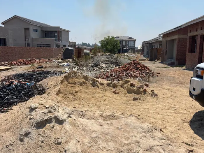 Stand for Sale in Arlington, Harare