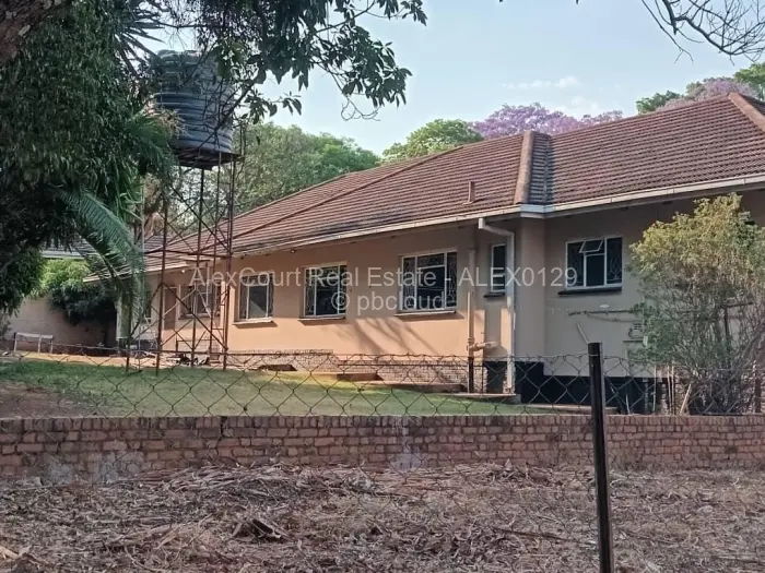 4 Bedroom House to Rent in Highlands