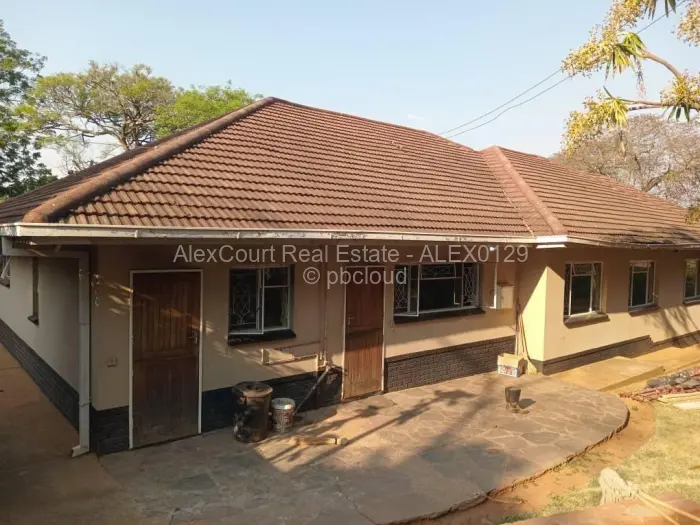 4 Bedroom House to Rent in Highlands