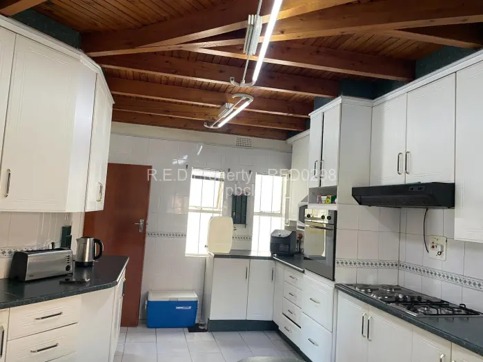 3 Bedroom House for Sale in Suburbs, Bulawayo