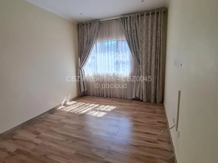 2 Bedroom Cottage/Garden Flat for Sale in Madokero Estates, Harare