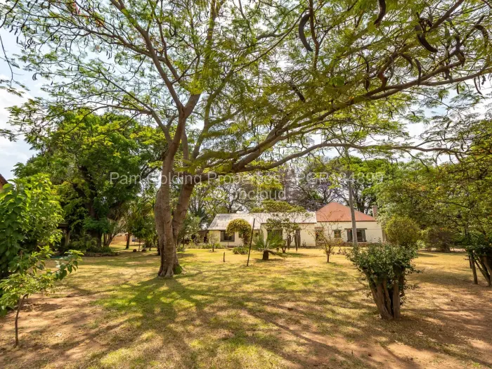9 Bedroom House for Sale in Prospect, Harare