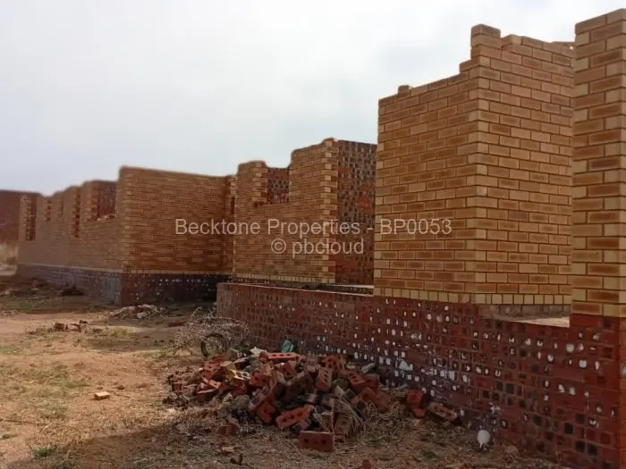 3 Bedroom House for Sale in Mahatshula, Bulawayo
