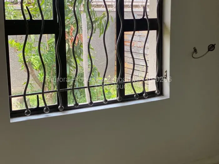 2 Bedroom Cottage/Garden Flat to Rent in Adylinn