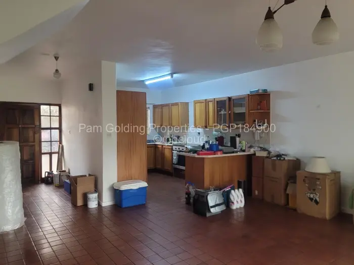 3 Bedroom Cottage/Garden Flat to Rent in Greendale