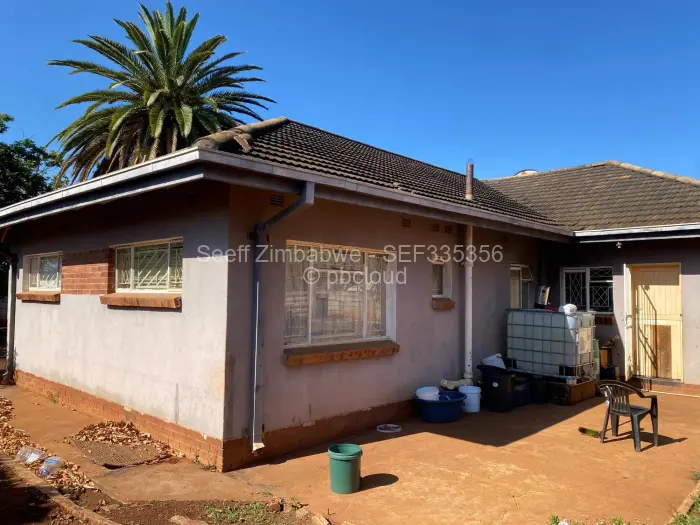 3 Bedroom House for Sale in Montrose Byo, Bulawayo