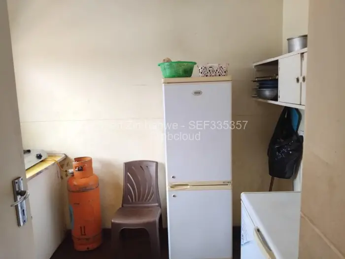 1 Bedroom Cottage/Garden Flat for Sale in Bulawayo City Centre, Bulawayo