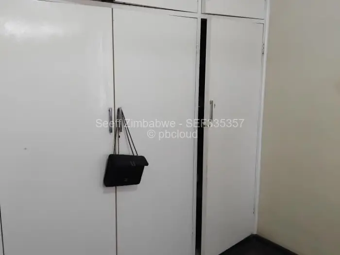 1 Bedroom Cottage/Garden Flat for Sale in Bulawayo City Centre, Bulawayo