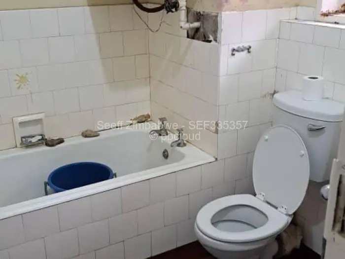 1 Bedroom Cottage/Garden Flat for Sale in Bulawayo City Centre, Bulawayo