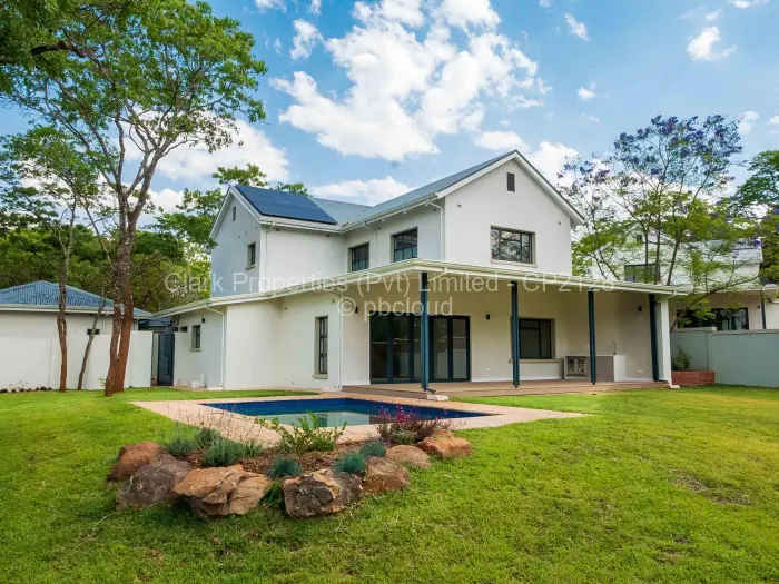 Townhouse/Cluster for Sale in Chisipite, Harare