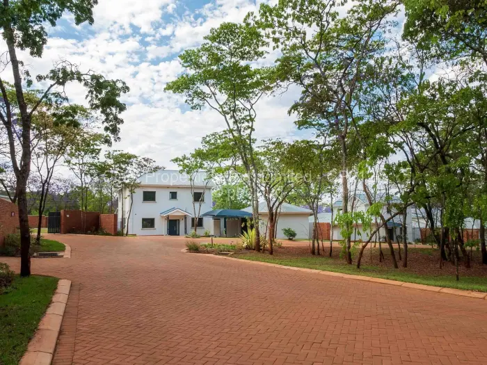 Townhouse/Cluster for Sale in Chisipite, Harare