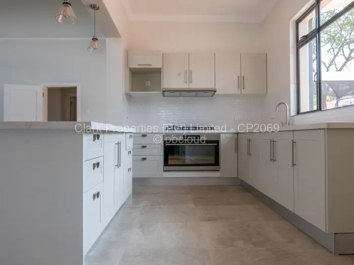 Townhouse/Cluster for Sale in Chisipite, Harare