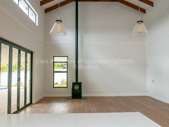 Townhouse/Cluster for Sale in Chisipite, Harare