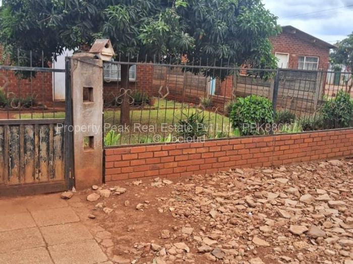 2 Bedroom House for Sale in Kuwadzana, Harare