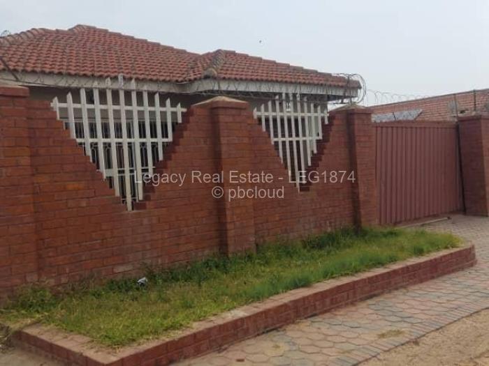 4 Bedroom House for Sale in Glen View, Harare