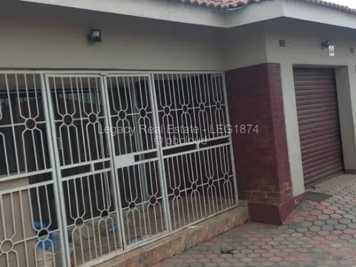 4 Bedroom House for Sale in Glen View, Harare