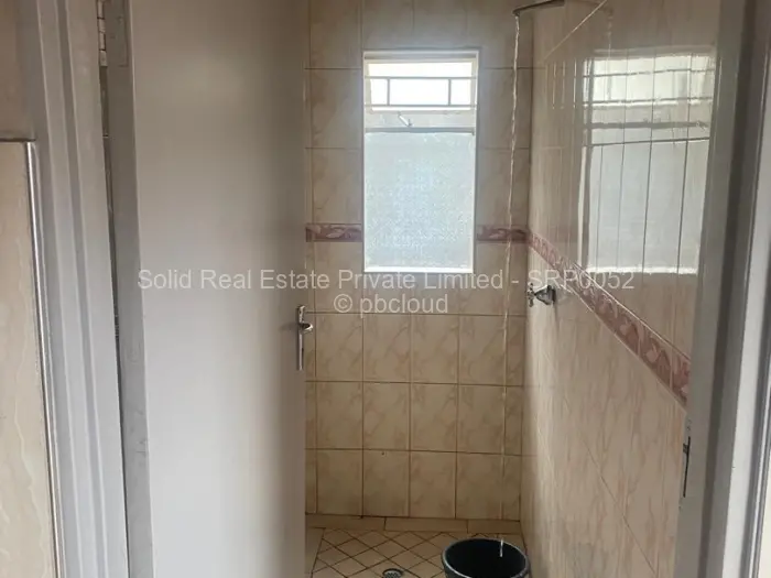 4 Bedroom House for Sale in Chitungwiza, Chitungwiza