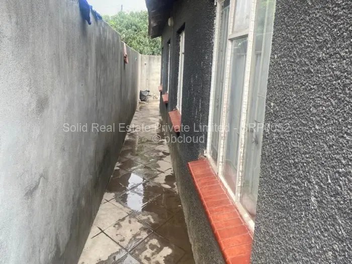 4 Bedroom House for Sale in Chitungwiza, Chitungwiza