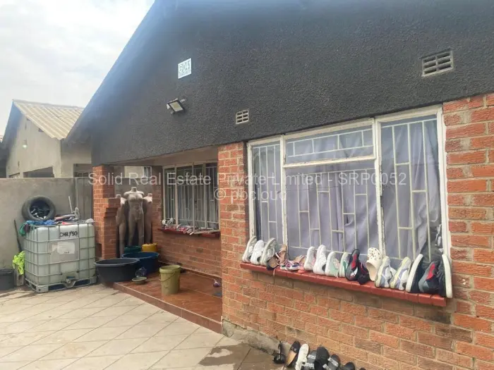 4 Bedroom House for Sale in Chitungwiza, Chitungwiza