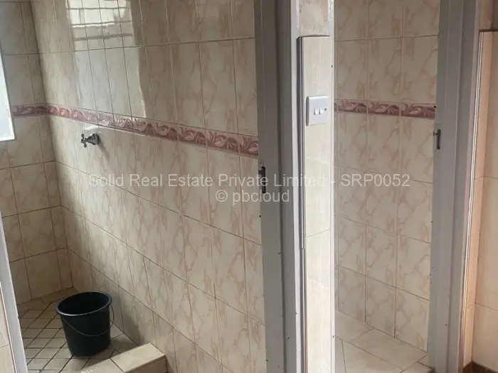 4 Bedroom House for Sale in Chitungwiza, Chitungwiza