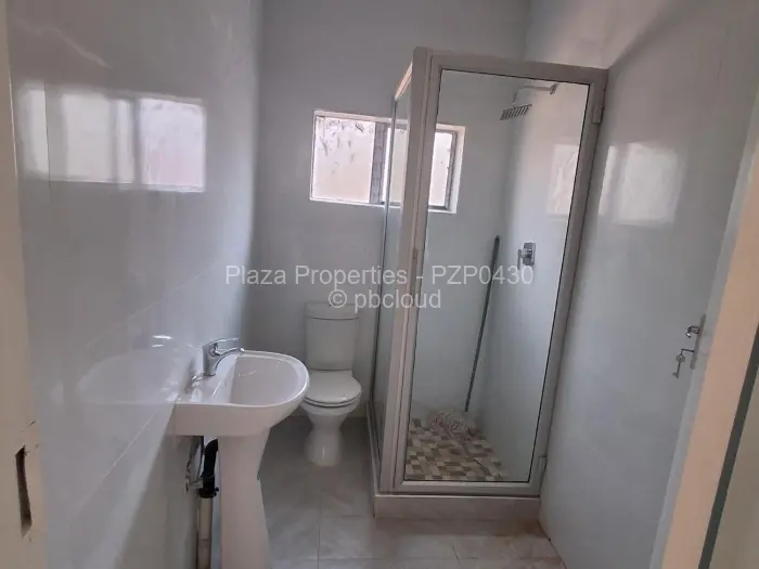 Townhouse/Complex/Cluster to Rent in Braeside