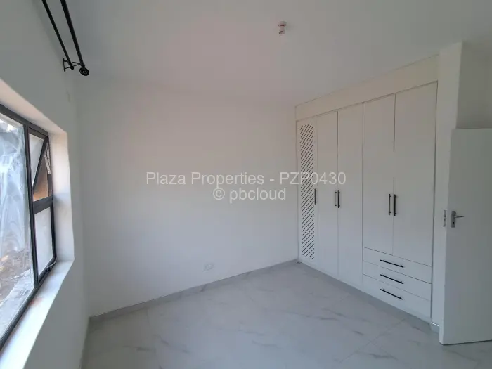 Townhouse/Complex/Cluster to Rent in Braeside