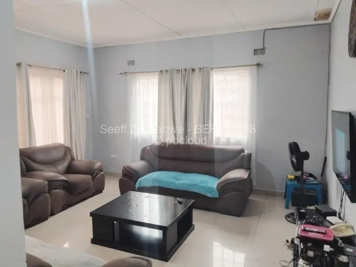 3 Bedroom House for Sale in Selbourne Park, Bulawayo
