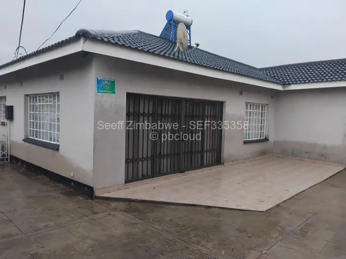 3 Bedroom House for Sale in Selbourne Park, Bulawayo