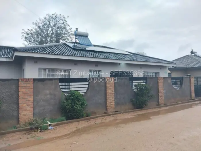 3 Bedroom House for Sale in Selbourne Park, Bulawayo
