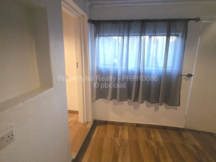 1 Bedroom Cottage/Garden Flat to Rent in Borrowdale, Harare