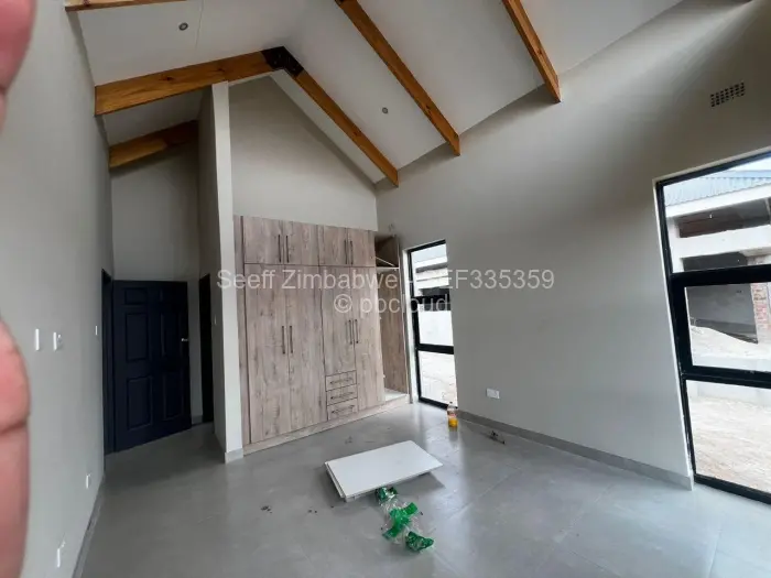 Townhouse/Complex/Cluster to Rent in Westgate