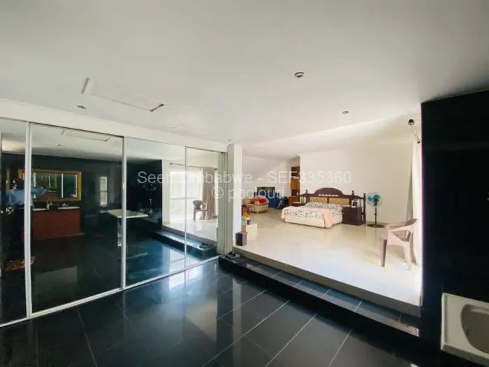 Townhouse/Cluster for Sale in Avondale, Harare