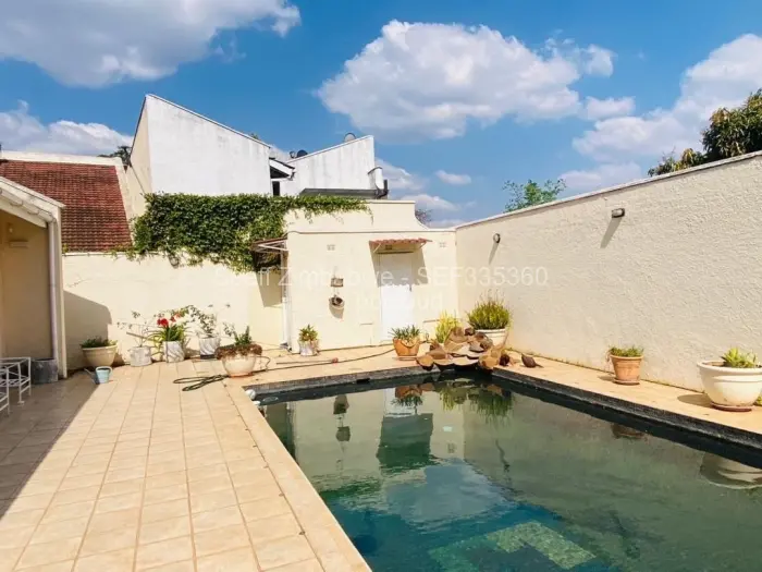 Townhouse/Cluster for Sale in Avondale, Harare