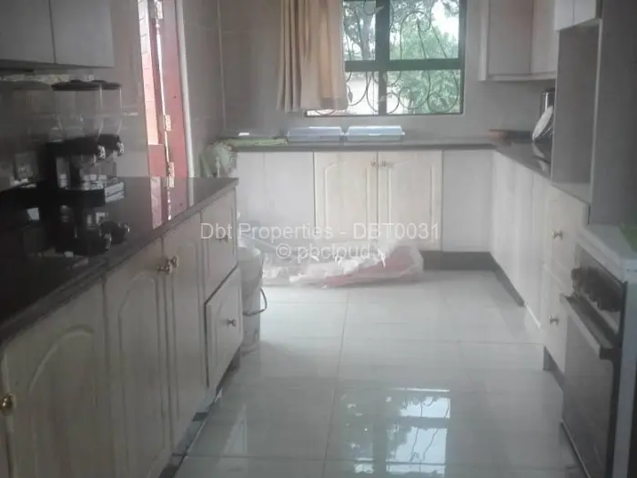 4 Bedroom House to Rent in Borrowdale