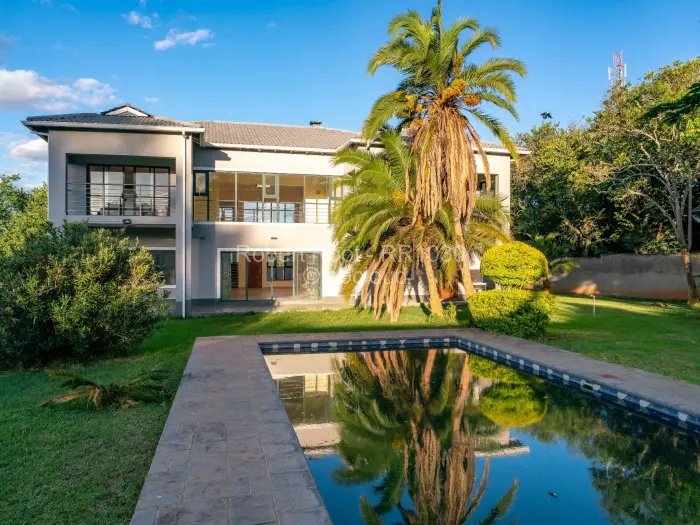 Townhouse/Cluster for Sale in Chisipite, Harare