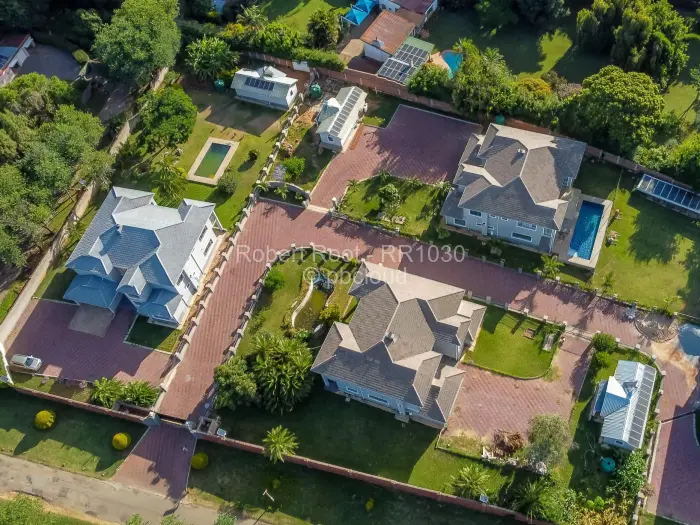 Townhouse/Cluster for Sale in Chisipite, Harare