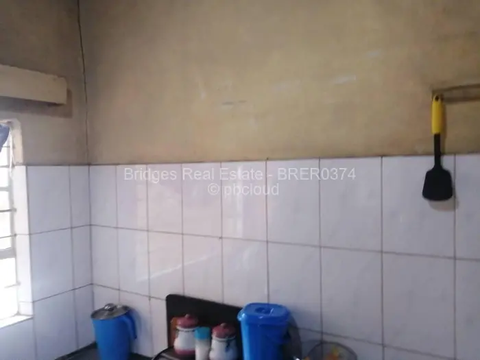 4 Bedroom House for Sale in Zengeza, Chitungwiza