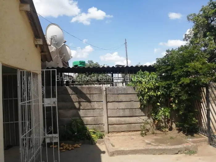 4 Bedroom House for Sale in Zengeza, Chitungwiza