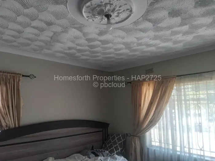 3 Bedroom House for Sale in Whitecliff, Harare