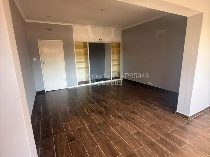 Commercial Property to Rent in Kamfinsa