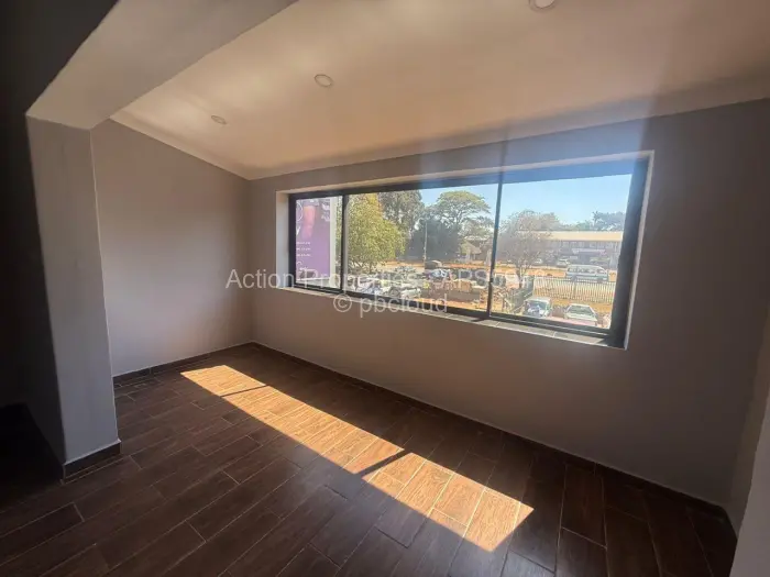 Commercial Property to Rent in Kamfinsa