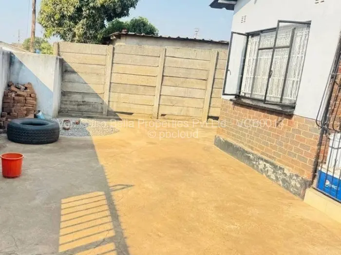 4 Bedroom House for Sale in Warren Park, Harare