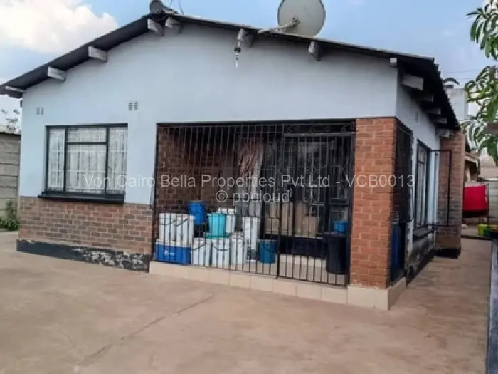 4 Bedroom House for Sale in Warren Park, Harare